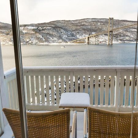 Tjeldsundbrua Maritim Villa Evenskjer Kültér fotó